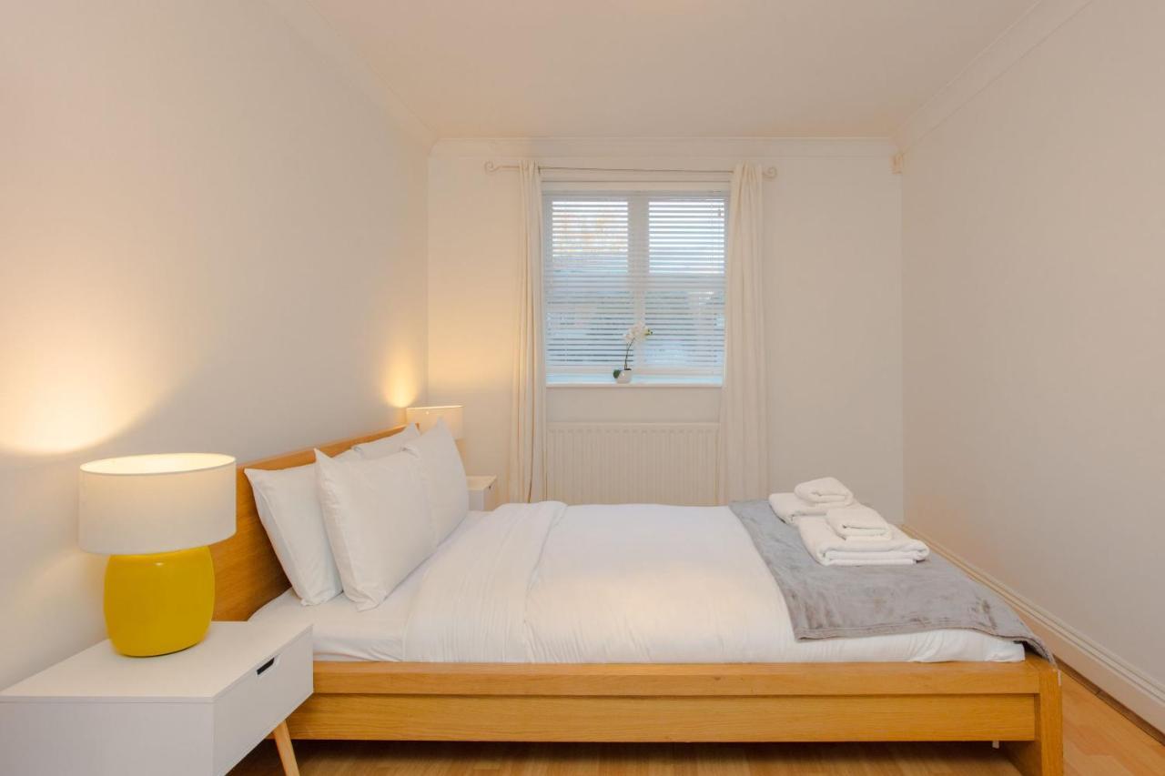 Contemporary 1Bedroom Flat In Camberwell Oval Лондон Экстерьер фото