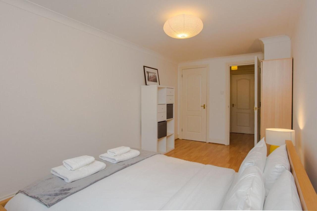 Contemporary 1Bedroom Flat In Camberwell Oval Лондон Экстерьер фото